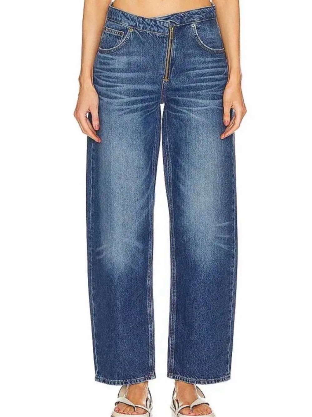 FRAME Angled Zipper Long Barrel Jeans Size: 29